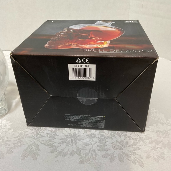 Crystal Head Skull Decanter- Holds 750ml - NIB - Picture 8 of 10